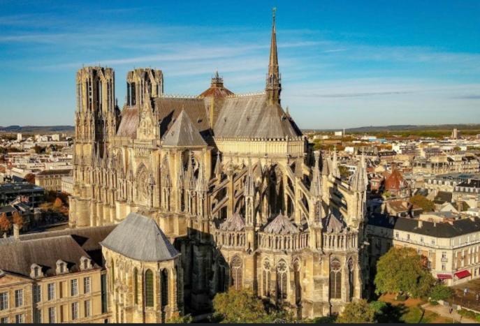L'Ange Dore Reims Exteriör bild